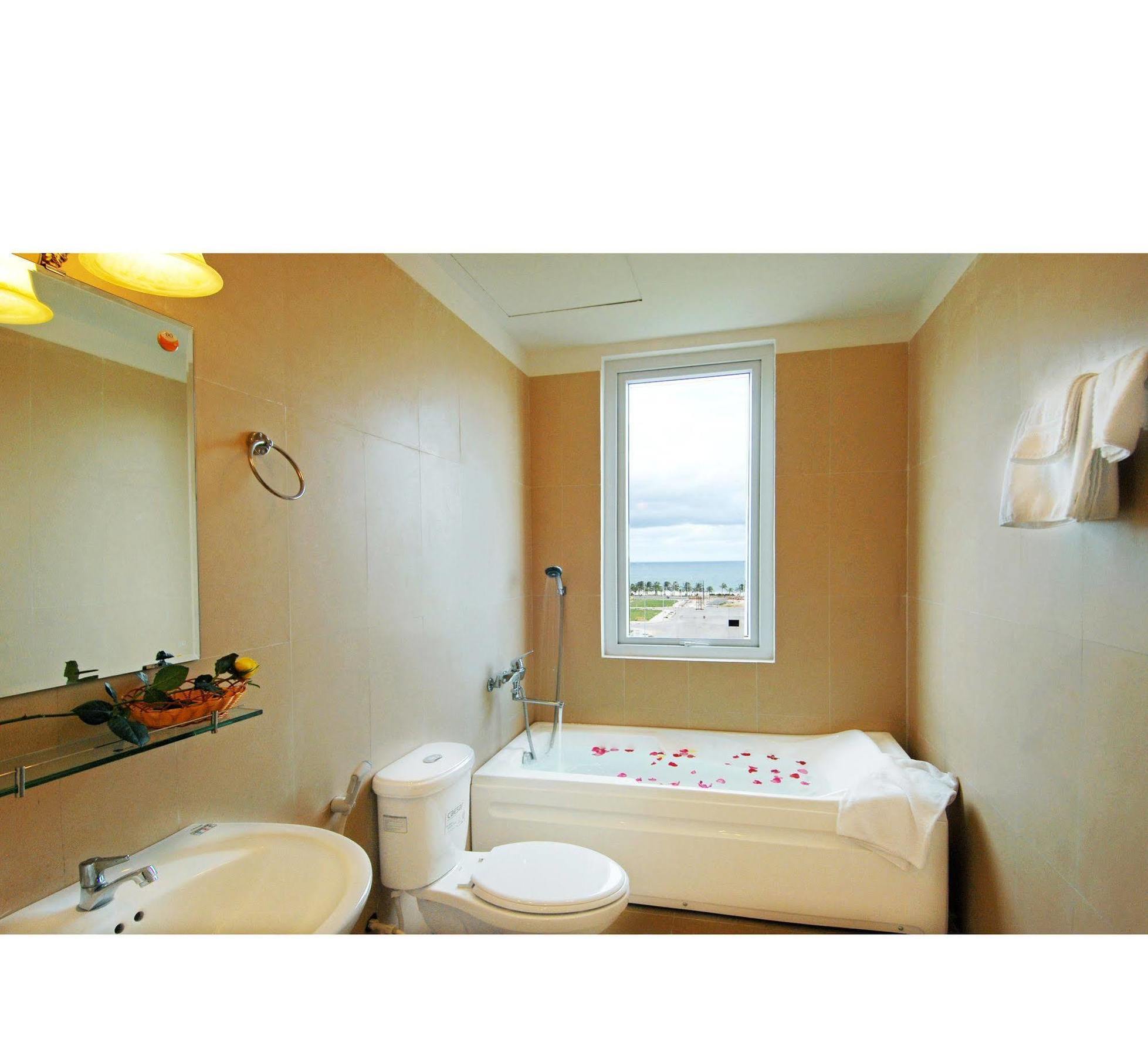 Silver Sea Hotel Da Nang Bagian luar foto